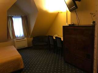 Отель Hotel Podzamcze Тарнув Двухместный номер с 1 кроватью-48
